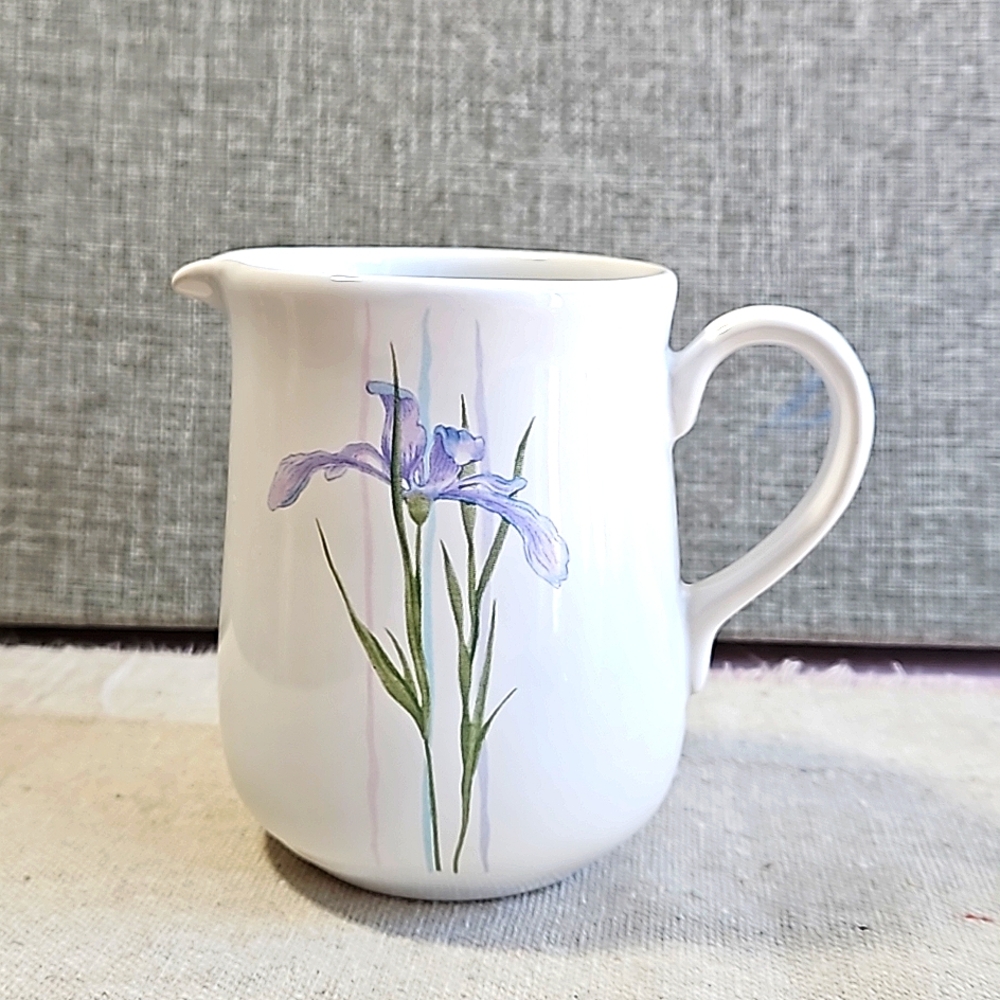 Corelle Coordinates Stoneware Coffee Creamer Pot Pitcher SHADOW IRIS